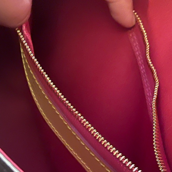 ❤️SOLD❤️ Like New Authentic LOUIS VUITTON Diane in Monogram Canvas - Picture 8 of 12